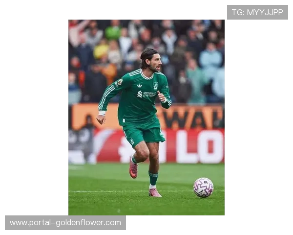 索博斯洛伊代打右后卫位置战术适配难题分析与解决方案探讨 索博斯洛伊代打右后卫位置战术适配难题分析与解决方案探讨