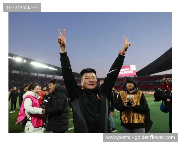 李金羽:辽宁铁人冲超成功只是足球发展的一小步 李金羽:辽宁铁人冲超成功只是足球发展的一小步